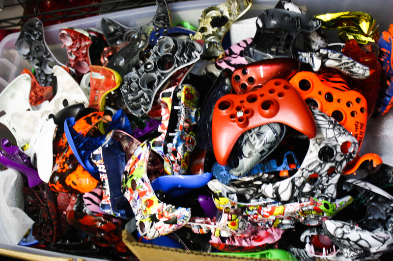 Illustration for article titled A Look Inside Evil Controllers